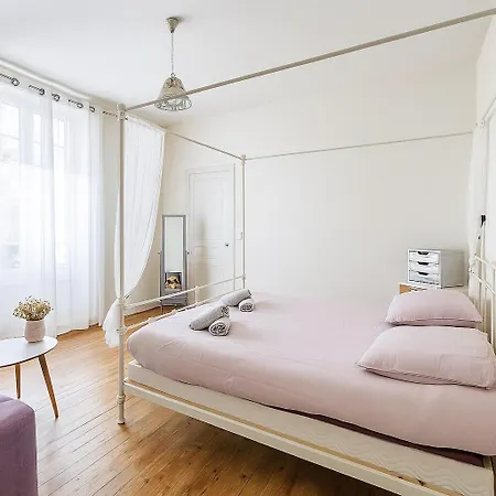 Holiday home Elegante Maison De Charme 5 Et Jardin *